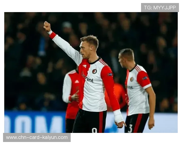 费耶诺德迈向战术革新:常态化比赛录像分析引领足球新纪元 费耶诺德迈向战术革新:常态化比赛录像分析引领足球新纪元