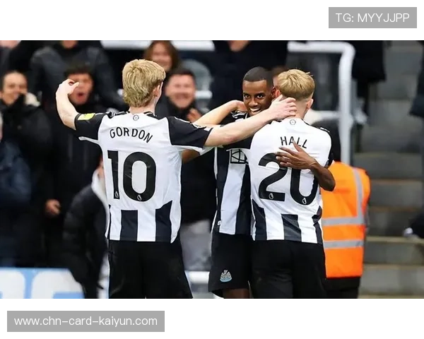 纽卡斯尔通过团队配合拿到宝贵三分